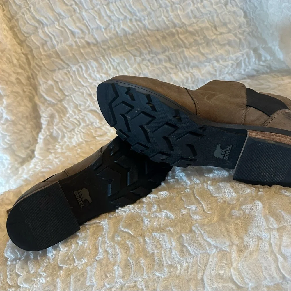 Sorel Emelie Chelsea Taupe Boots Size 7 Waterproof